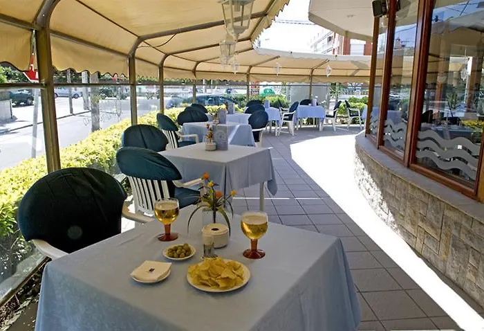 Western Mediterraneo Szálloda 4*